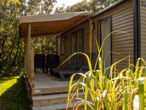 MOBILHOME 4 personnes - TERRE ET MER -2 chambres - 30 m² - terrasse semi-couverte de 15 m²
