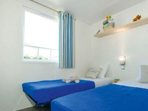 MOBILHOME 6 personnes - Homair mobil homes au camping La Guyonnière Classic | 2 Ch. | 4/6 Pers. | Terrasse surélevée non couverte