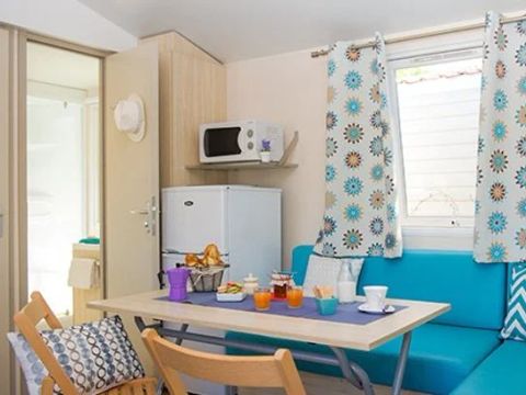 MOBILHOME 6 personnes - Homair mobil homes au camping La Guyonnière Classic | 2 Ch. | 4/6 Pers. | Terrasse surélevée non couverte