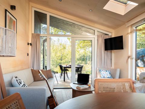 HÉBERGEMENT INSOLITE 5 personnes - Wild Spirit 2 chambres - 60m² - TV -CLIM - LV - SH + SAUNA + BAIN NORDIQUE