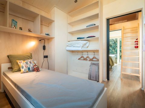 HÉBERGEMENT INSOLITE 5 personnes - Wild Spirit 2 chambres - 60m² - TV -CLIM - LV - SH + SAUNA + BAIN NORDIQUE