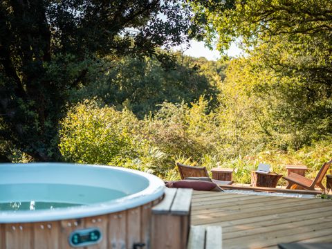 HÉBERGEMENT INSOLITE 5 personnes - Wild Spirit 2 chambres - 60m² - TV -CLIM - LV - SH + SAUNA + BAIN NORDIQUE