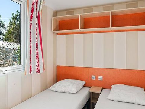 MOBILHOME 8 personnes - Comfort | 3 Ch. | 6/8 Pers. | Terrasse surélevée non couverte | Clim.
