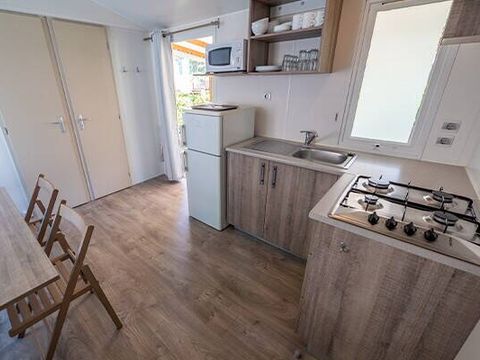 MOBILHOME 5 personnes - Mobil-home | Comfort | 2 Ch. | 5 Pers. | Terrasse surélevée non couverte | 1 SDB