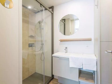 MOBILHOME 4 personnes - Mobil-home | Ultimate | 2 Ch. | 4 Pers. | Terrasse surélevée | 2 SDB | Clim. | TV