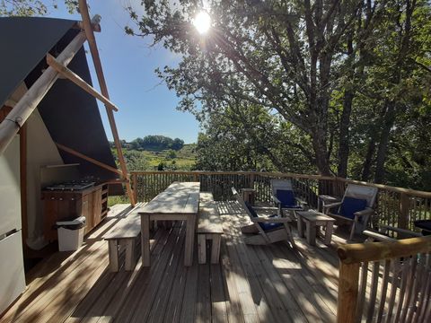 HÉBERGEMENT INSOLITE 10 personnes - Lakota Camp