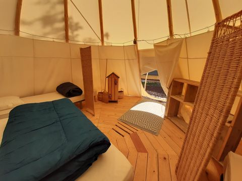 HÉBERGEMENT INSOLITE 10 personnes - Lakota Camp