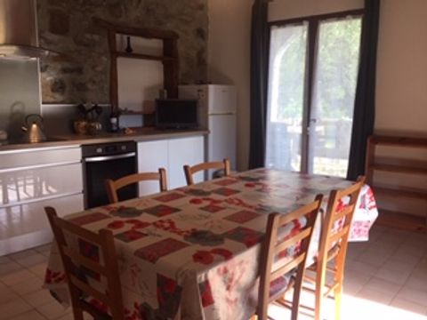 LODGE 5 personnes - Gîte rural : 'Le Gîte de Josette'