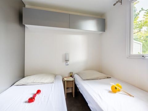 MOBILHOME 4 personnes - Comfort | 2 Ch. | 4 Pers. | Petite Terrasse