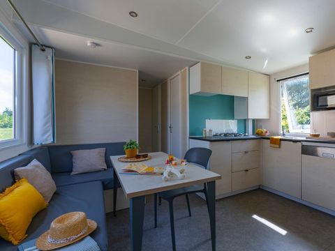 MOBILHOME 10 personnes - COTTAGE FRIENDS 10p 5ch ****