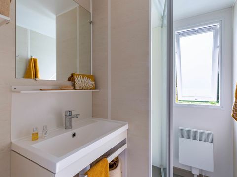 MOBILHOME 10 personnes - COTTAGE FRIENDS 10p 5ch ****