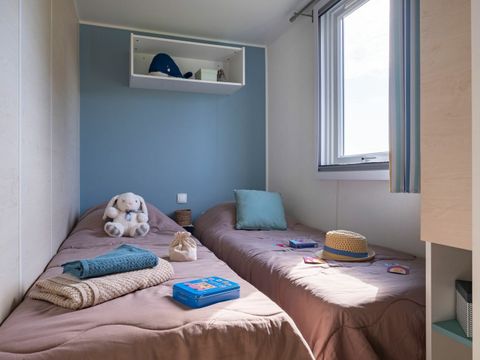 MOBILHOME 8 personnes - COTTAGE 8p 4ch ***