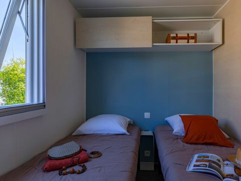 MOBILHOME 10 personnes - Cottage Tribu 10p 5ch 2SdB clim ****