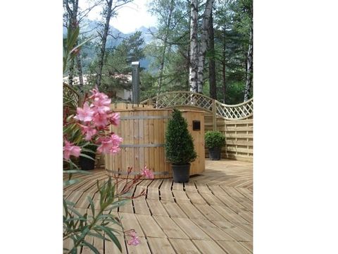 HÉBERGEMENT INSOLITE 4 personnes - Destination Finlande - Kota et son bain nordique privatif  2/4 places