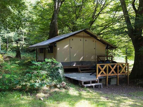 Tente en toile et en bois 5 personnes - Grande Lodge Nature et Luxe sans sanitaires