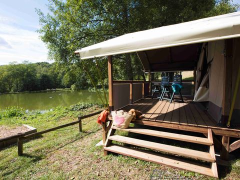TENTE TOILE ET BOIS 5 personnes - Grande Lodge Nature et Luxe sans sanitaires