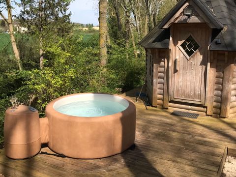 HÉBERGEMENT INSOLITE 2 personnes - Bulle en Bois de Chantilly, sans sanitaires, sans cuisine