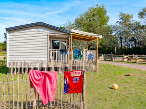 MOBILHOME 4 personnes - Confort - 30 m² - 2 chambres - Vue Ferme