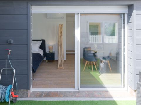 STUDIO 2 personnes - Sable -  Terrasse et SPA - 2 personnes