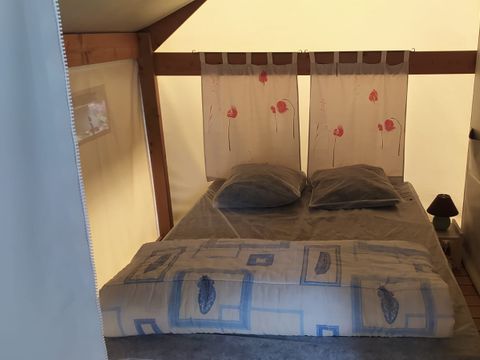 Tente en toile et en bois 4 personnes - Ecolodge confort 21m² - Sans sanitaires