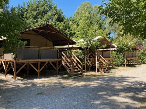 Tente en toile et en bois 5 personnes - Lodge sur pilotis Confort+ 46m²