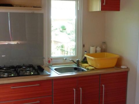 MOBILHOME 2 personnes - Confort 18m² (1 chambre) + terrasse semi-couverte