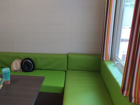 Mobilhome 5 personnes - Mobil-home Confort 29m² (2 chambres ) + Terrasse couverte + Clim