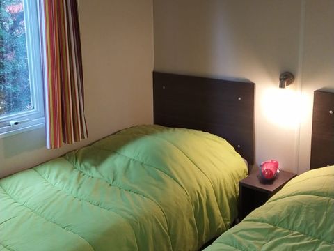 Mobilhome 5 personnes - Mobil-home Confort 29m² (2 chambres ) + Terrasse couverte + Clim