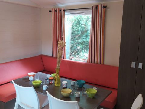 Mobilhome 6 personnes - Mobil-home Family Confort 32m² (3 chambres) + Terrasse couverte + Clim