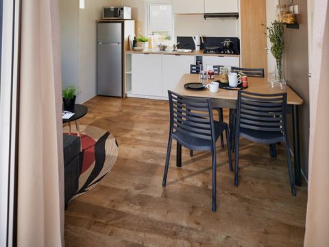 Mobilhome 7 personnes - Mobil-home 35m² Premium (3 chambres) + Terrasse + LV + TV + Clim