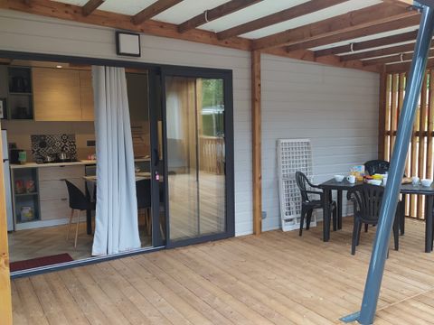 Chalet 6 personnes - Badiane Premium - 35m² - 2 chambres - Terrasse 19m² - Lave vaisselle - TV - 2 salles de bain - Clim