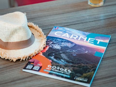 MOBILHOME 4 personnes - 2 CH. CONFORT +