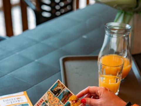 MOBILHOME 4 personnes - 2 CH. CONFORT +