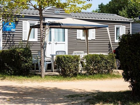 MOBILHOME 6 personnes - Confort | 3 Chambres | 6 Couchages | Petite Terrasse | 1 Salle de bain MOBILHOME 6 personnes - Confort | 3 Chambres | 6 Couchages | Petite Terrasse | 1 Salle de bain