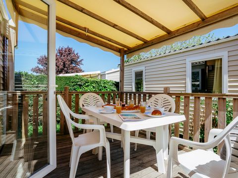 MOBILHOME 6 personnes - Mobil-home | Classic XL | 3 Ch. | 6 Pers. | Terrasse surélevée | TV