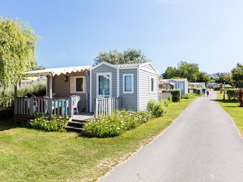 MOBILHOME 4 personnes - Confort | 3 Chambres | 6 Couchages | Terrasse semi couverte | 1 Salle de bain MOBILHOME 4 personnes - Confort | 3 Chambres | 6 Couchages | Terrasse semi couverte | 1 Salle de bain