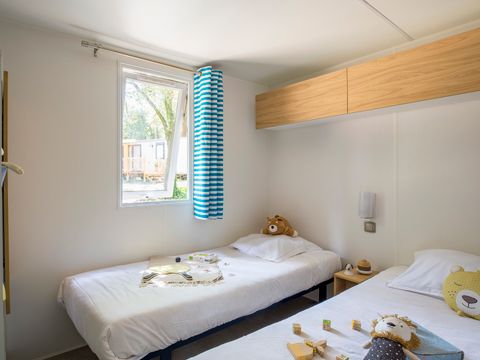 MOBILHOME 6 personnes - Cottage Bora Bora 4/6 pers 2 Ch 1 Sdb ****