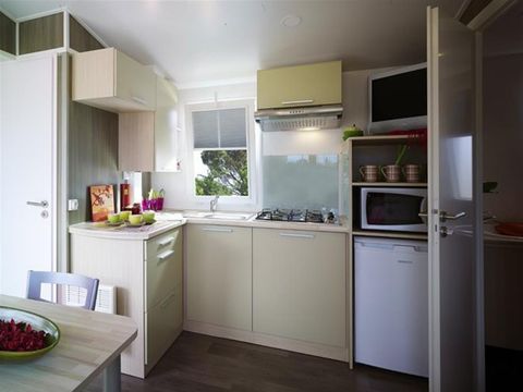 MOBILHOME 6 personnes - Classique 3 chambres terrasse semi intégrée 