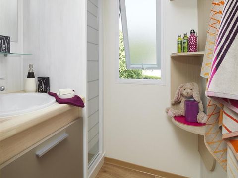 MOBILHOME 6 personnes - Classique 3 chambres terrasse semi intégrée 