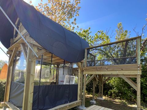 HÉBERGEMENT INSOLITE 2 personnes - D’Tente DKbane 12m² INSOLITE  - 1 chambre + terrasse (sans sanitaires)