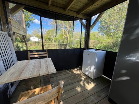 HÉBERGEMENT INSOLITE 2 personnes - D’Tente DKbane 12m² INSOLITE  - 1 chambre + terrasse (sans sanitaires)