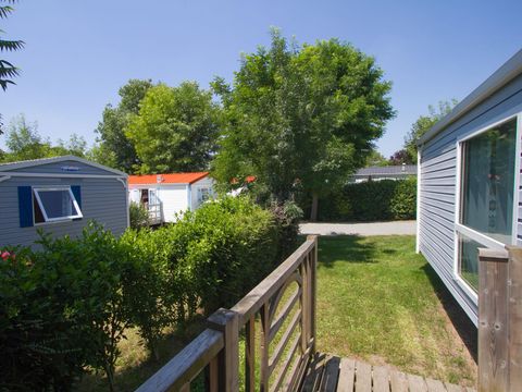 Mobilhome 4/5 personnes - Loggia 26 m² - 2 chambres - TV