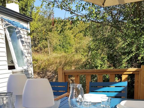MOBILHOME 8 personnes - MH4 COTTAGE TRIBU 52.6 m² (2 Mobil-homes face à face avec terrasse commune)