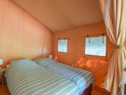 TENTE TOILE ET BOIS 5 personnes - LODGE NATURE 35 m²