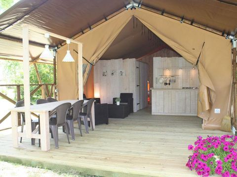 TENTE TOILE ET BOIS 5 personnes - LODGE VIP 55 m²
