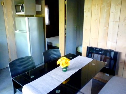 HÉBERGEMENT INSOLITE 6 personnes - CABANE SUR PILOTIS