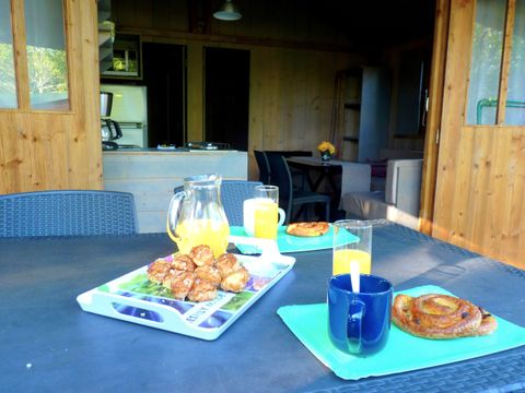 HÉBERGEMENT INSOLITE 6 personnes - CABANE SUR PILOTIS