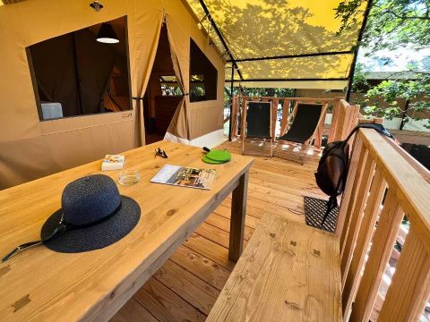 BUNGALOW TOILÉ 5 personnes - 3 Pièces 5 Personnes Sans Sanitaires