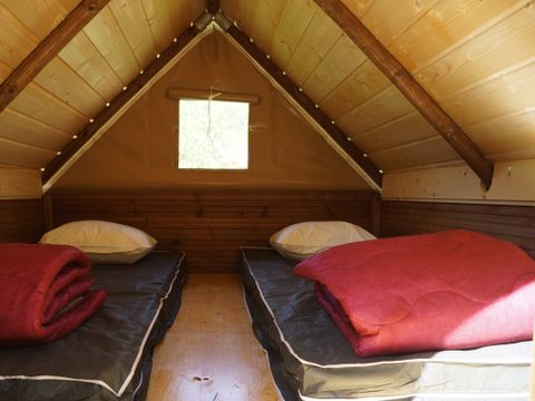 HÉBERGEMENT INSOLITE 2 personnes - CHALET TRAPPEUR BIVOUAC CHEVREUIL 5 m²