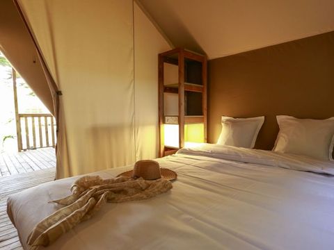 TENTE TOILE ET BOIS 4 personnes - Tente Lodge Confort sans sanitaire - 2 chambres